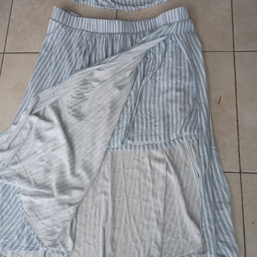 Torrid Blu and White Off-Shoulder Skirt Set - Picture 3 of 6